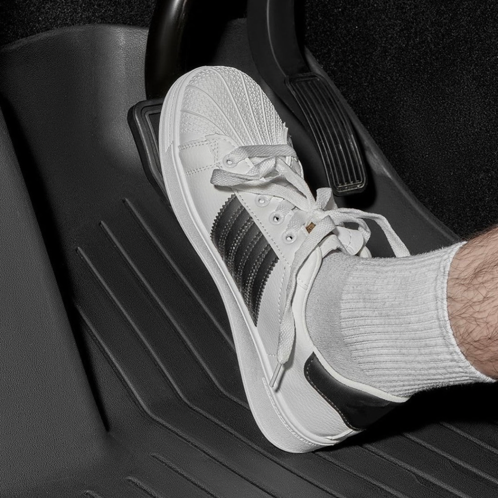 Tesla All-Weather Floor Mats – Model Y Juniper